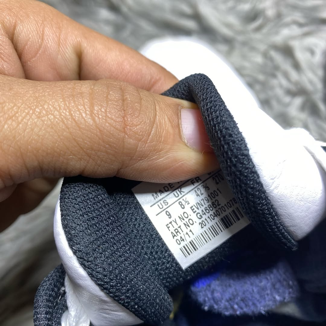 Adidas Shoes Size (42)