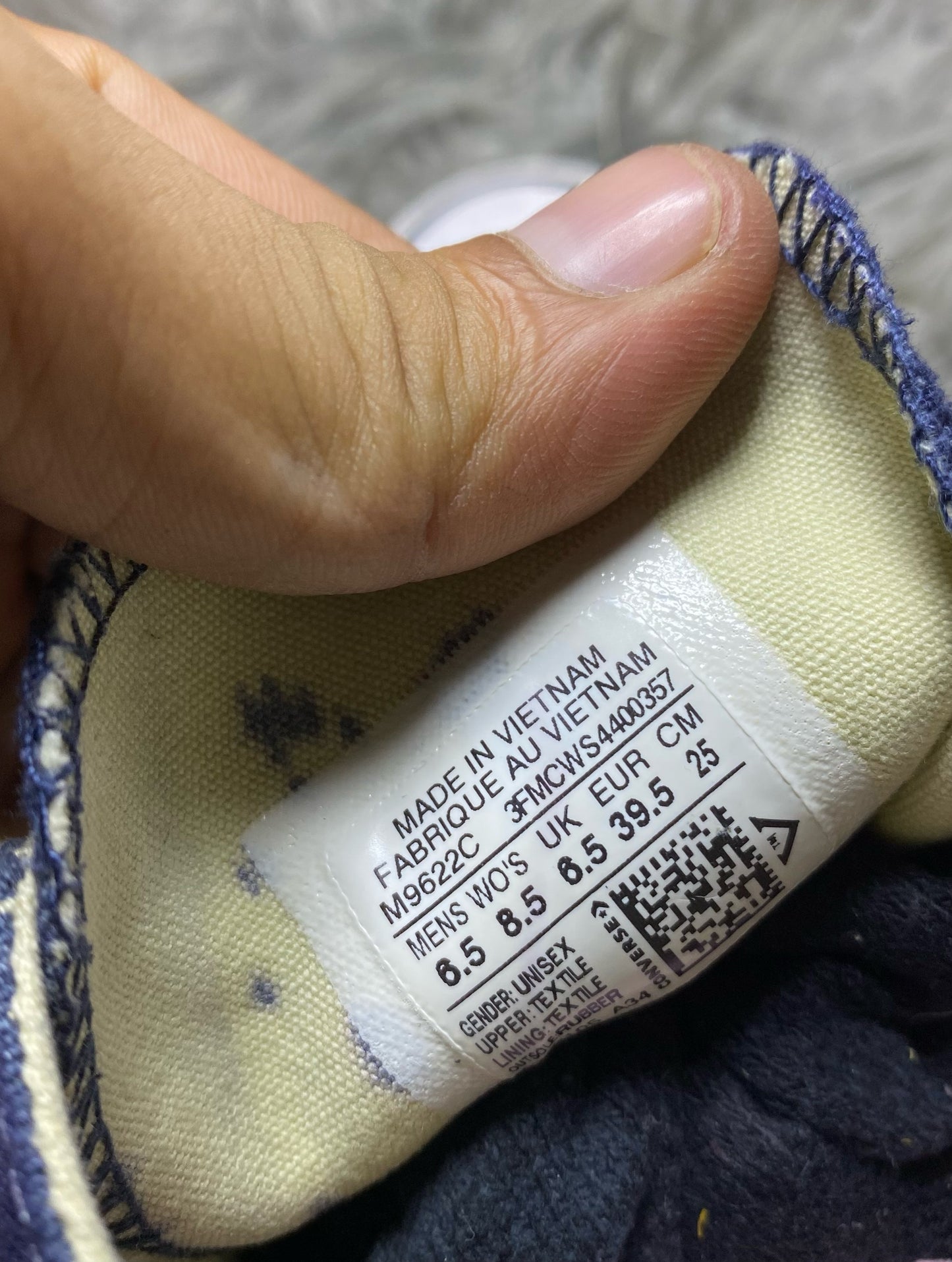 Converse High Top (39.5)