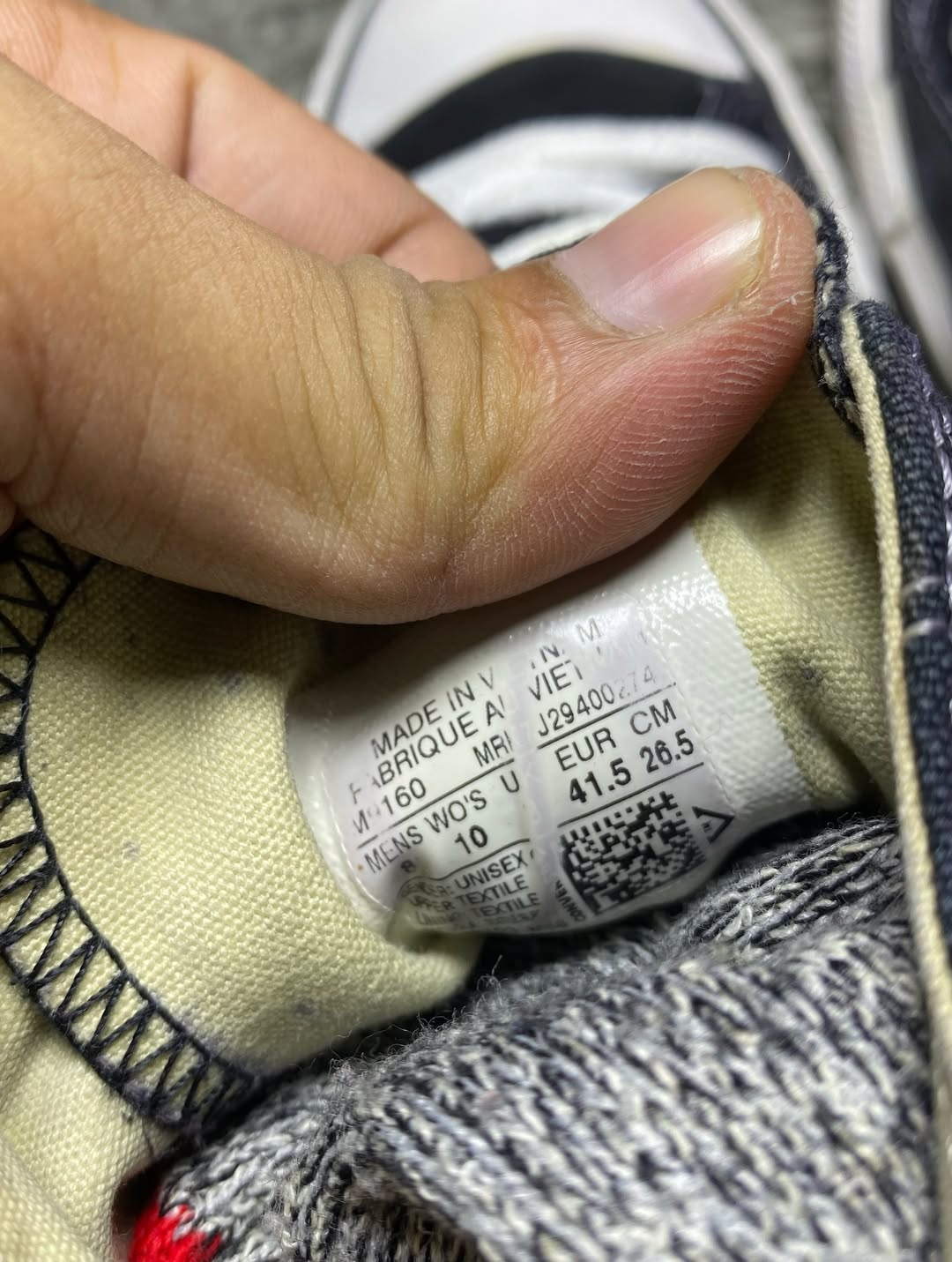 Converse High Top (41.5)