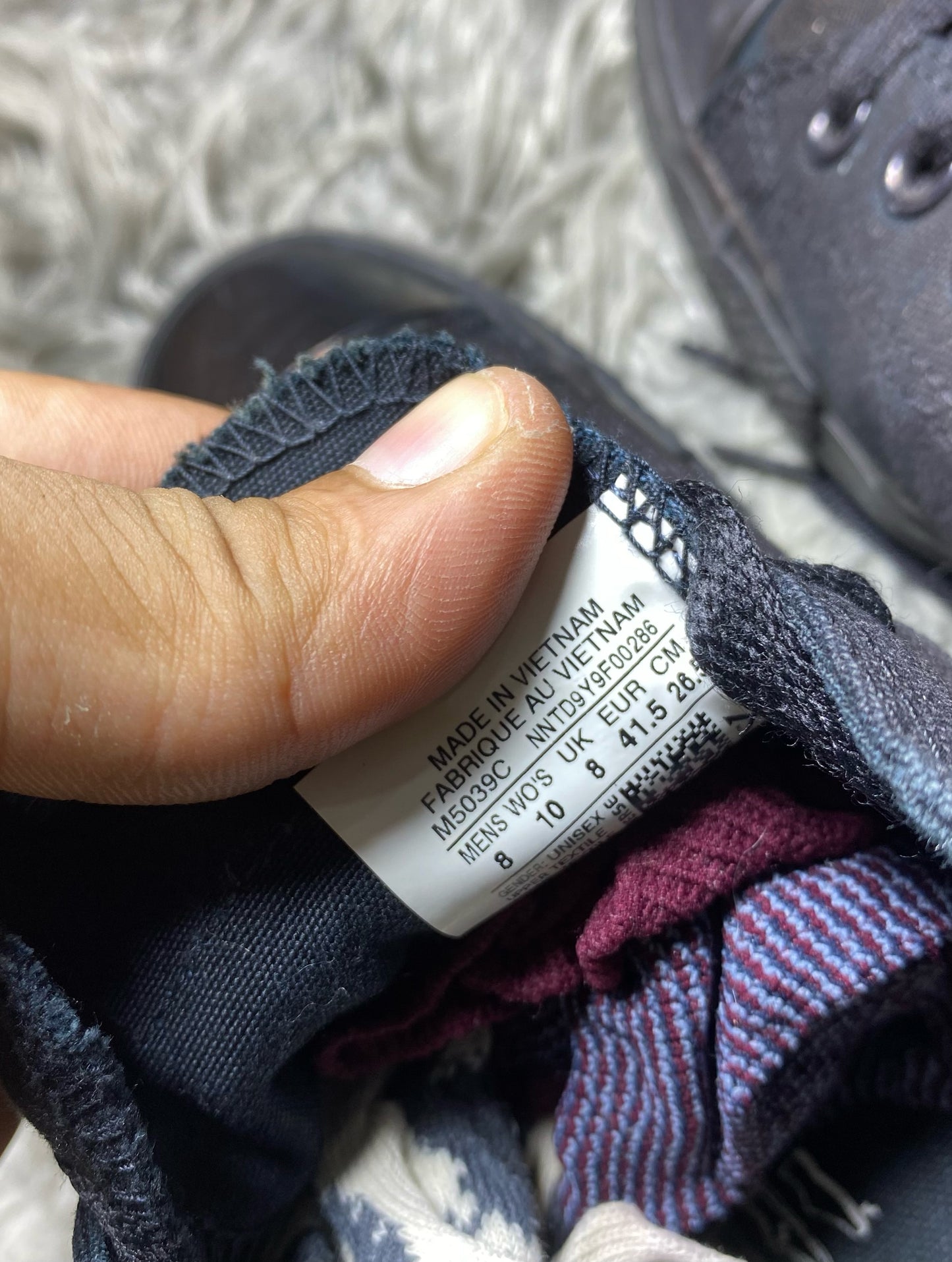 Converse Low Top (41.5)