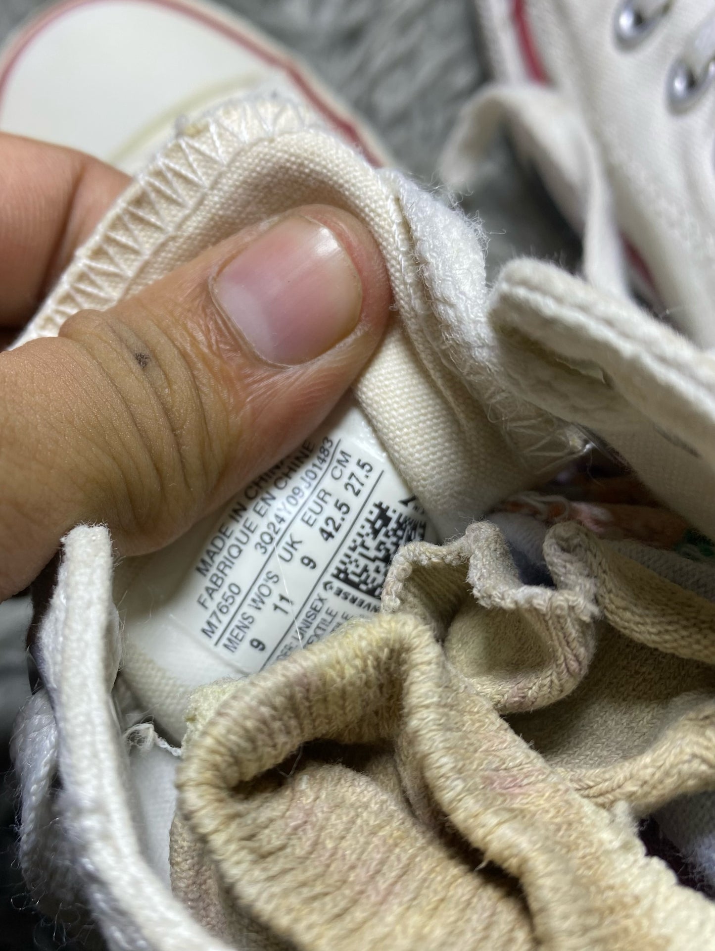 Converse High Top (42.5)