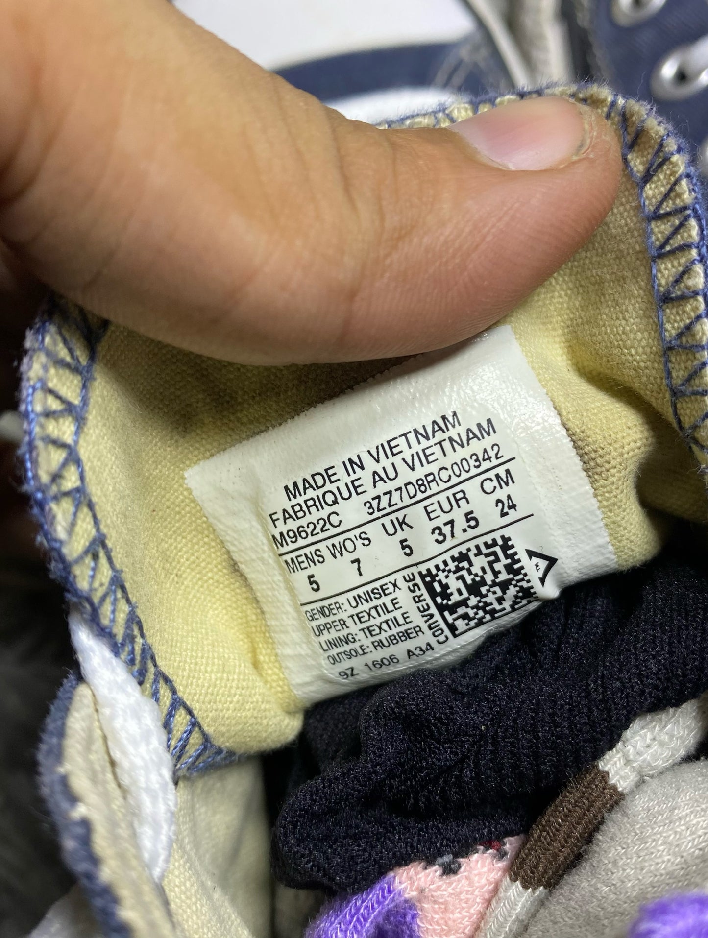 Converse High Top (37.5)