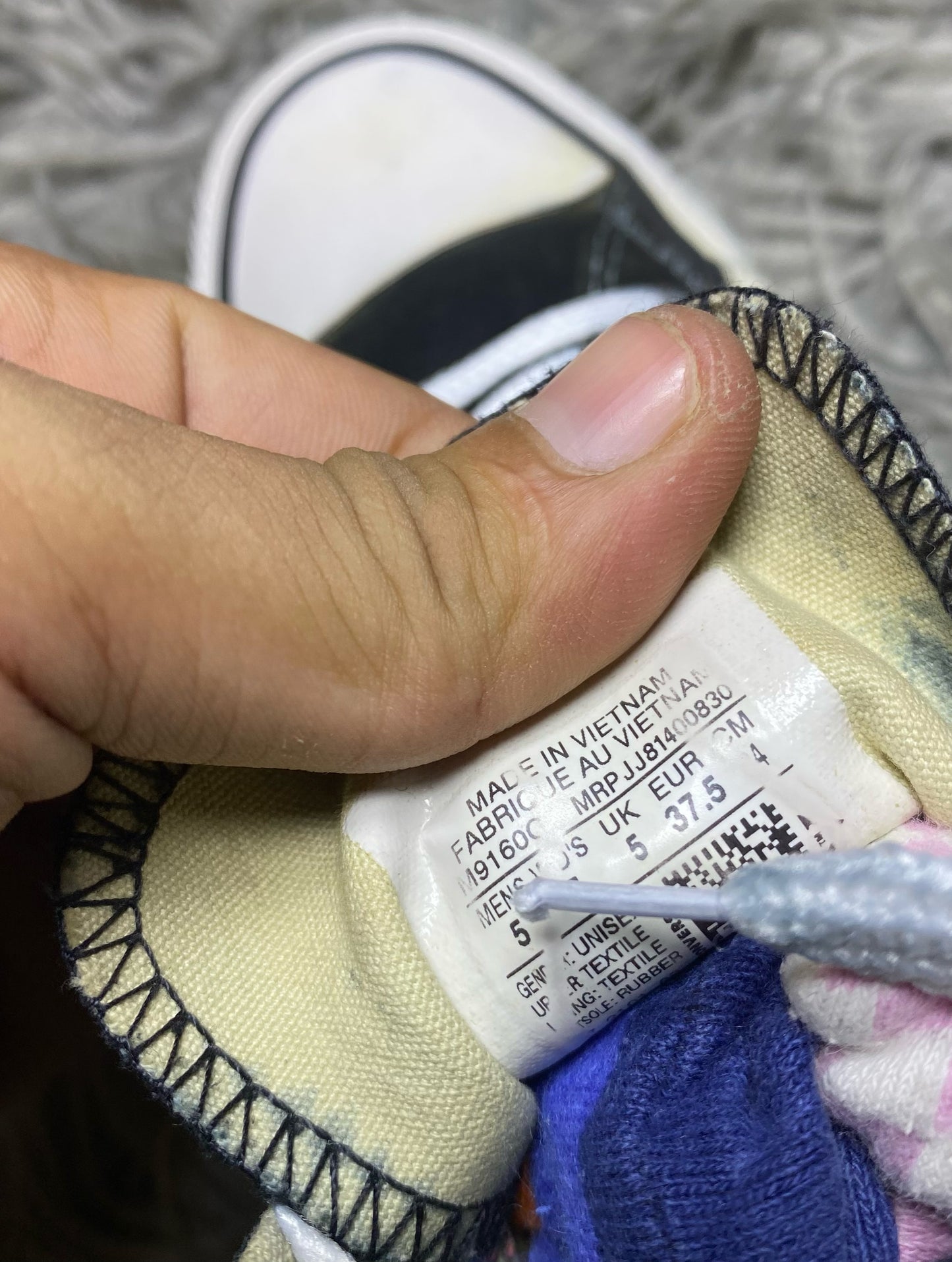 Converse High Top (37.5)