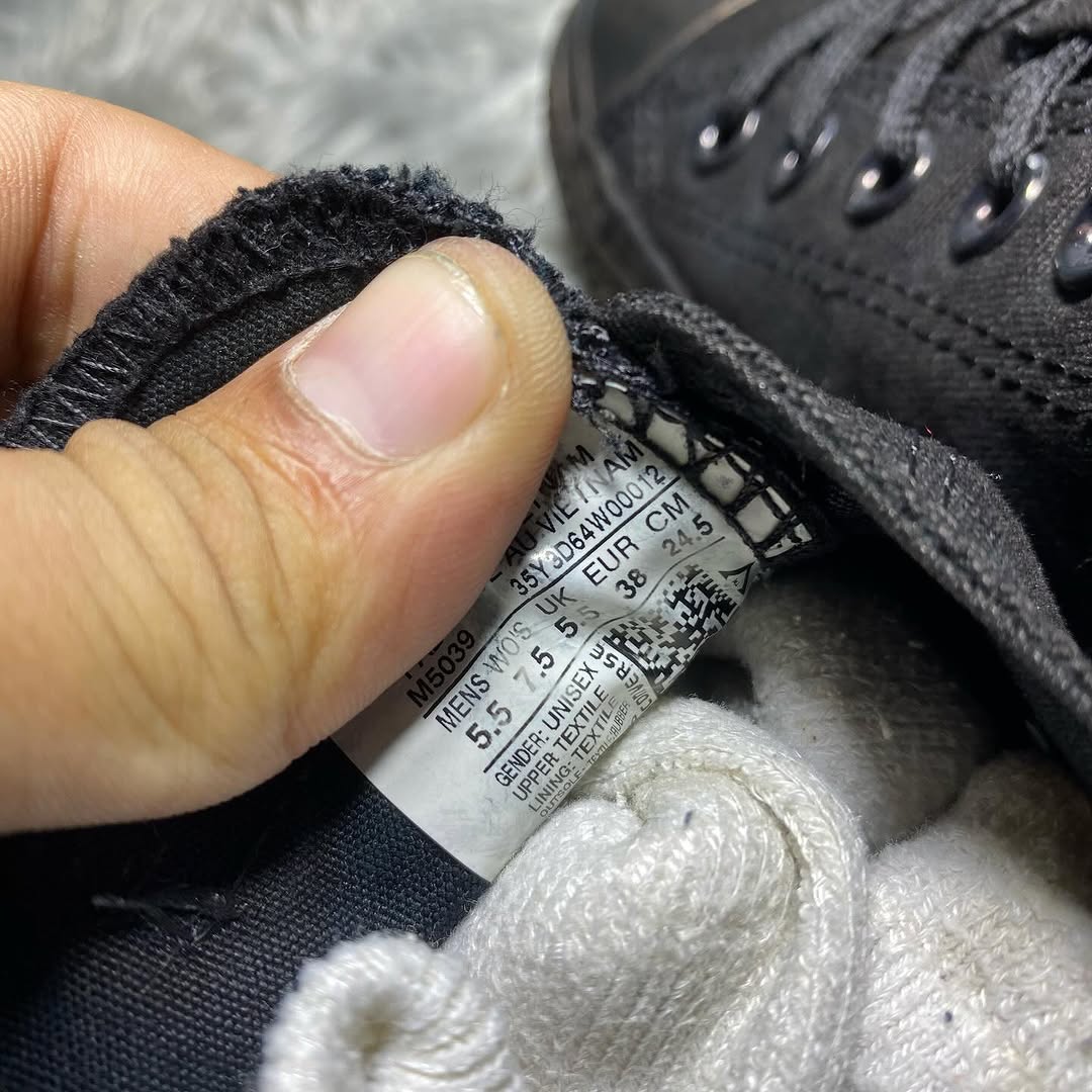 Converse Low Top (38)