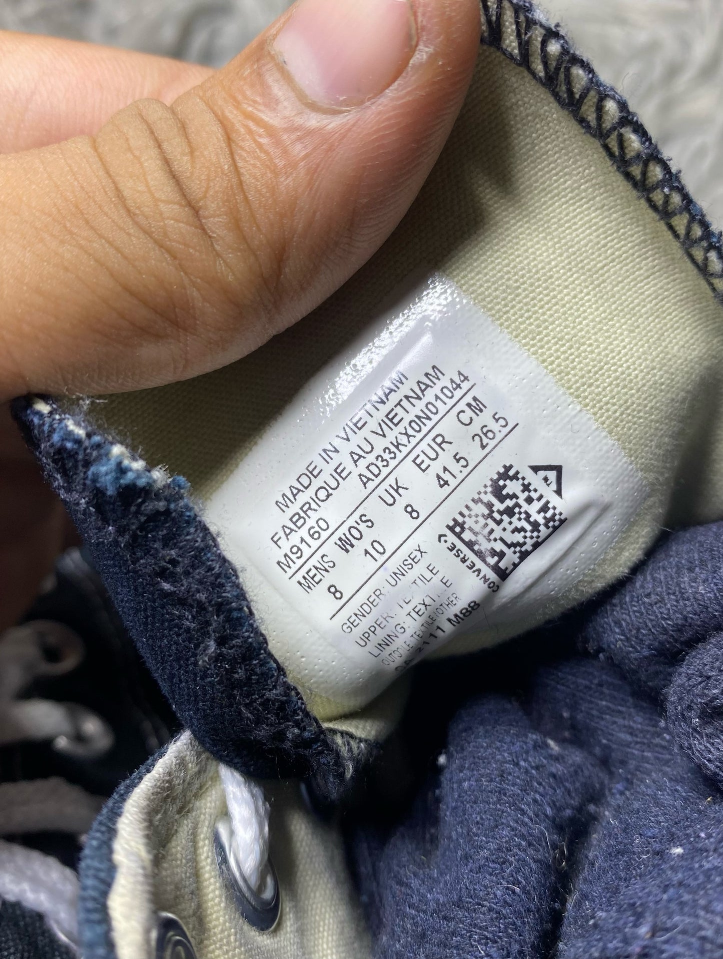Converse High Top (41.5)
