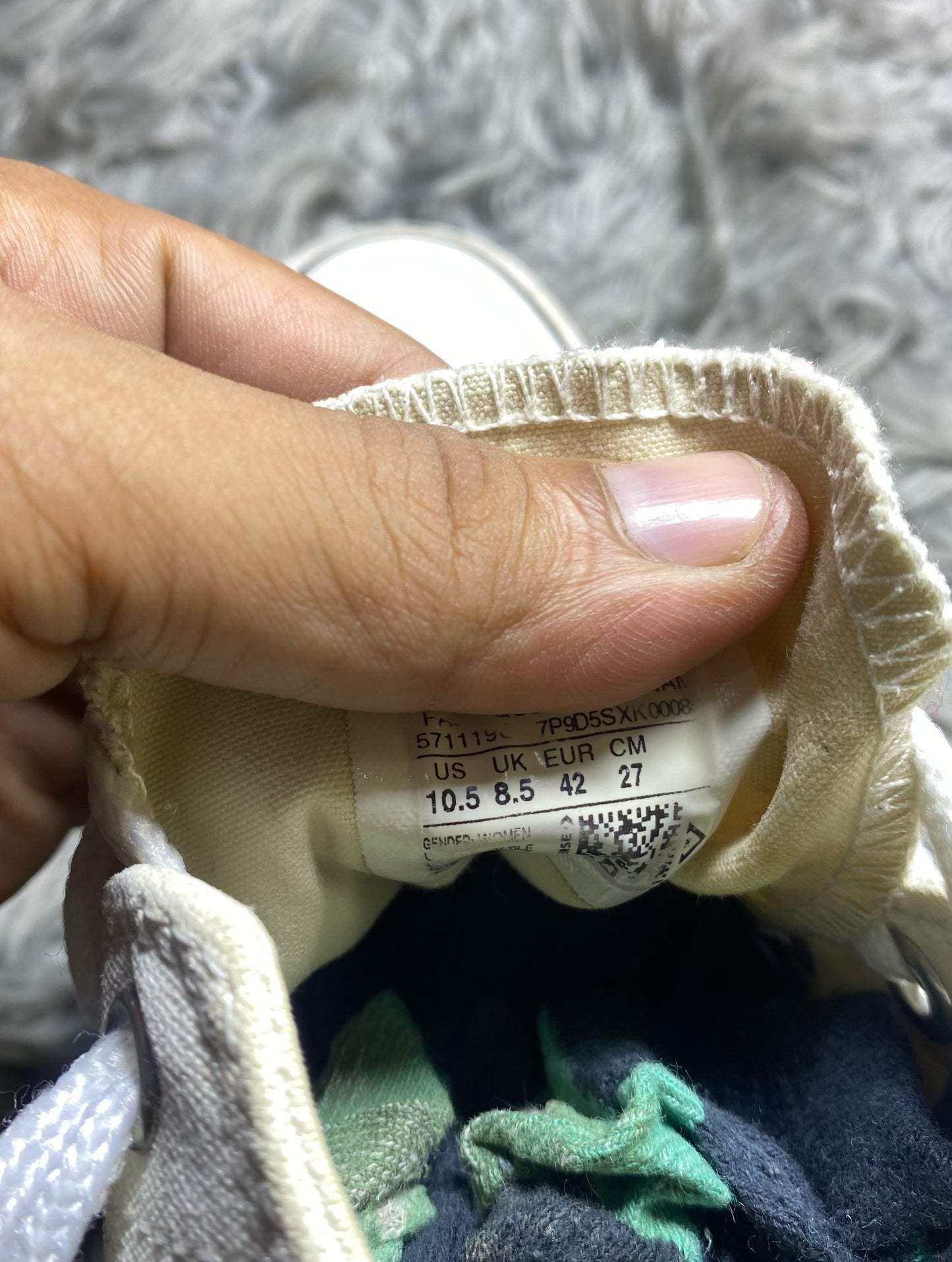 Converse High Top (42)
