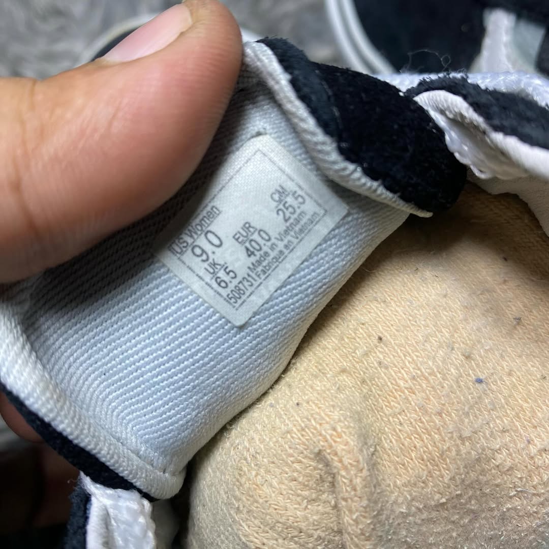 Vans Low Top (40)