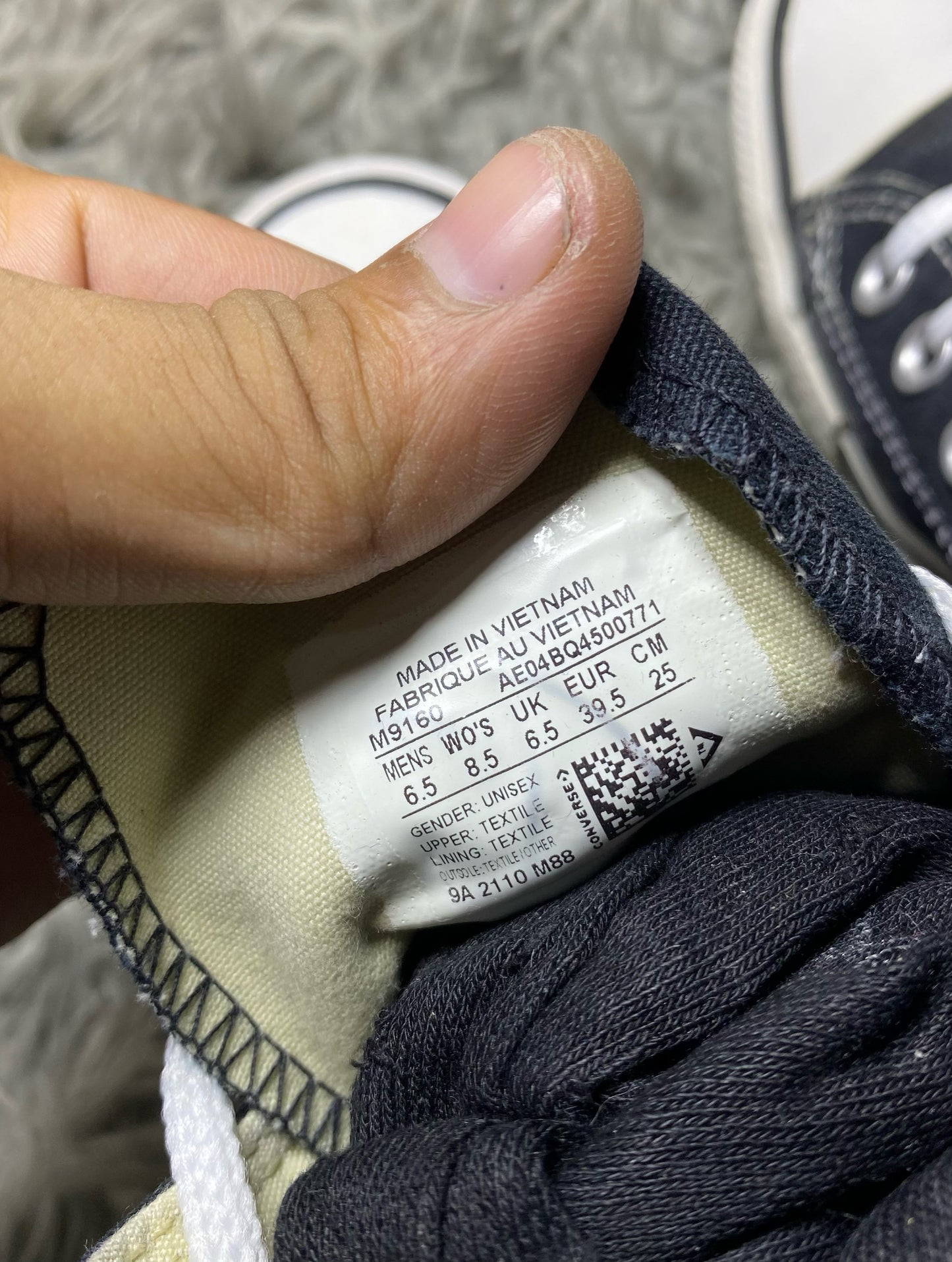 Converse High Top (39.5)