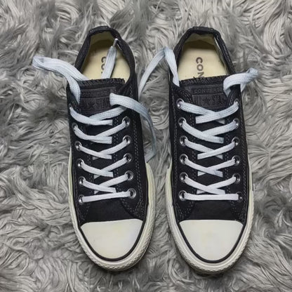 Converse Low Top (37.5)