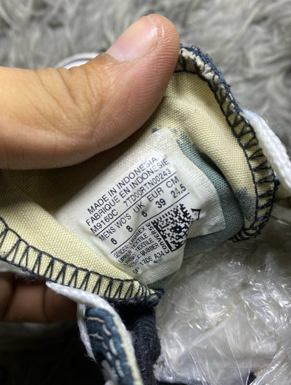 Converse High Top (39)