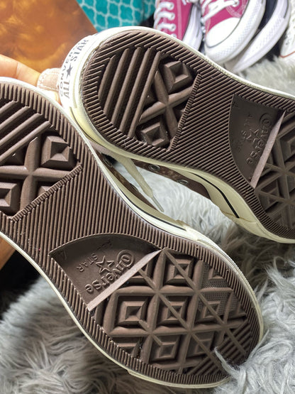 Converse High Top (36.5)