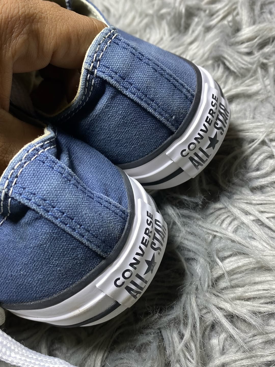 Converse Low Top (41)