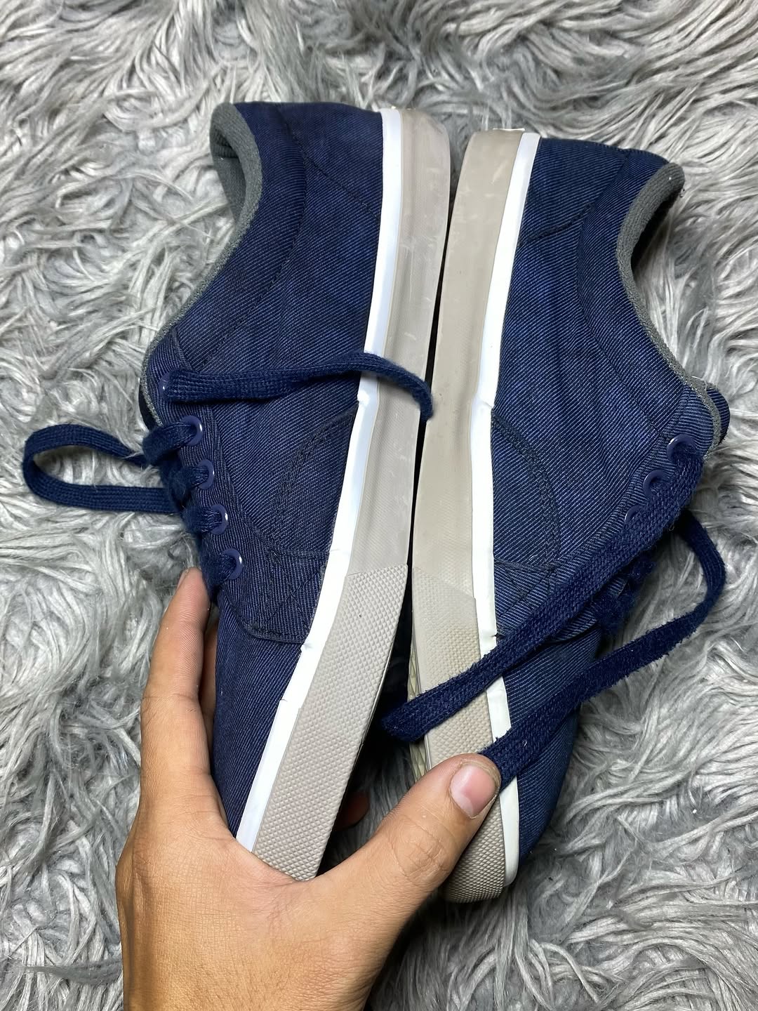 (FILA) Shoes Size (41)