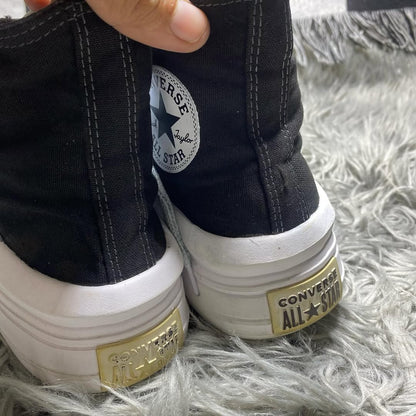 Converse High Top (39.5)