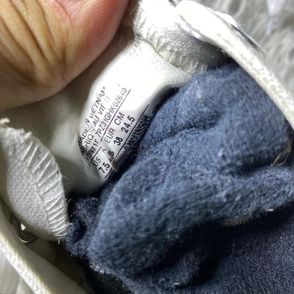 Converse Low Top (38)