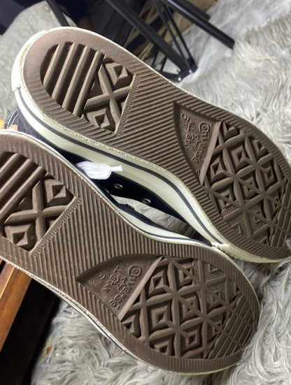 Converse High Top (39.5)