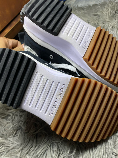 Converse High Top (40.5)