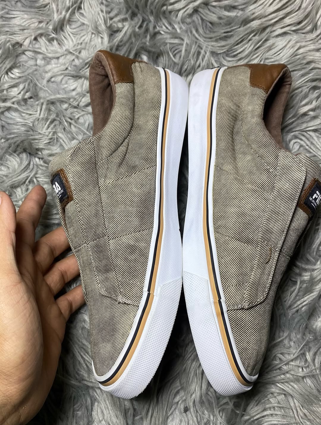 (FILA) Shoes Size (41)