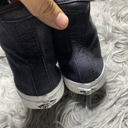 Converse High Top (40.5)