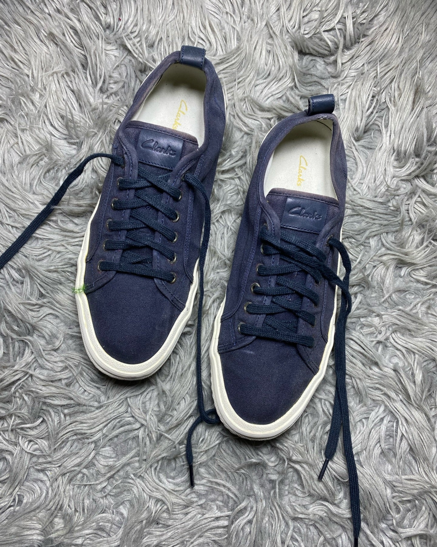 Clarks (44)