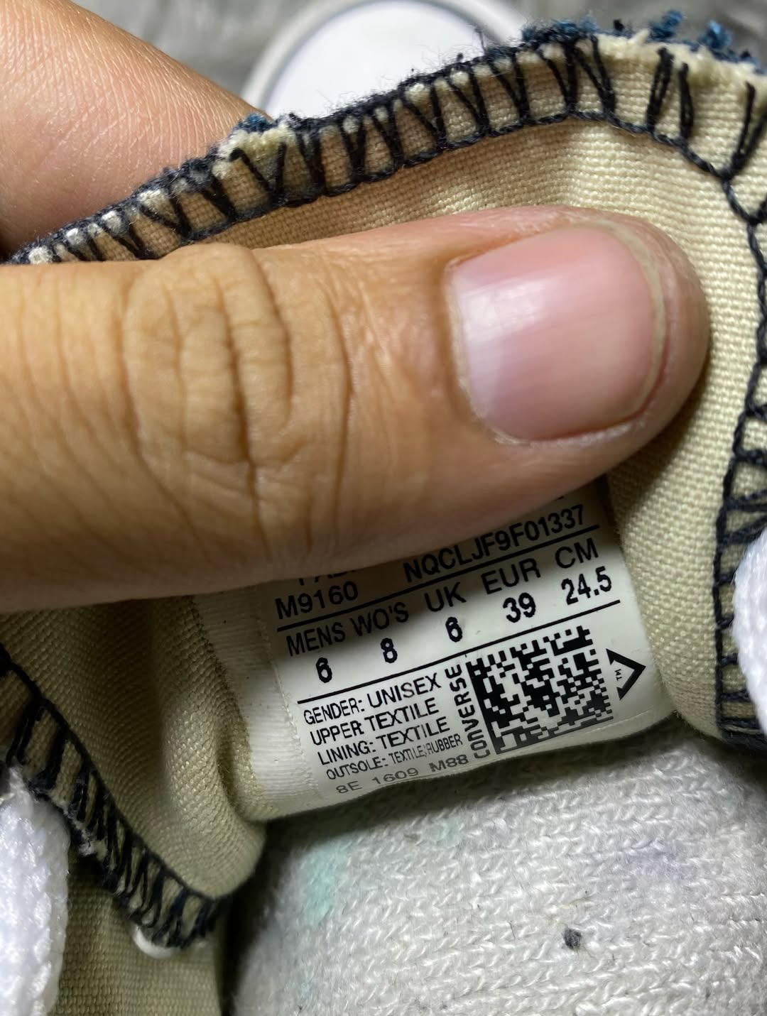 Converse High Top (39)