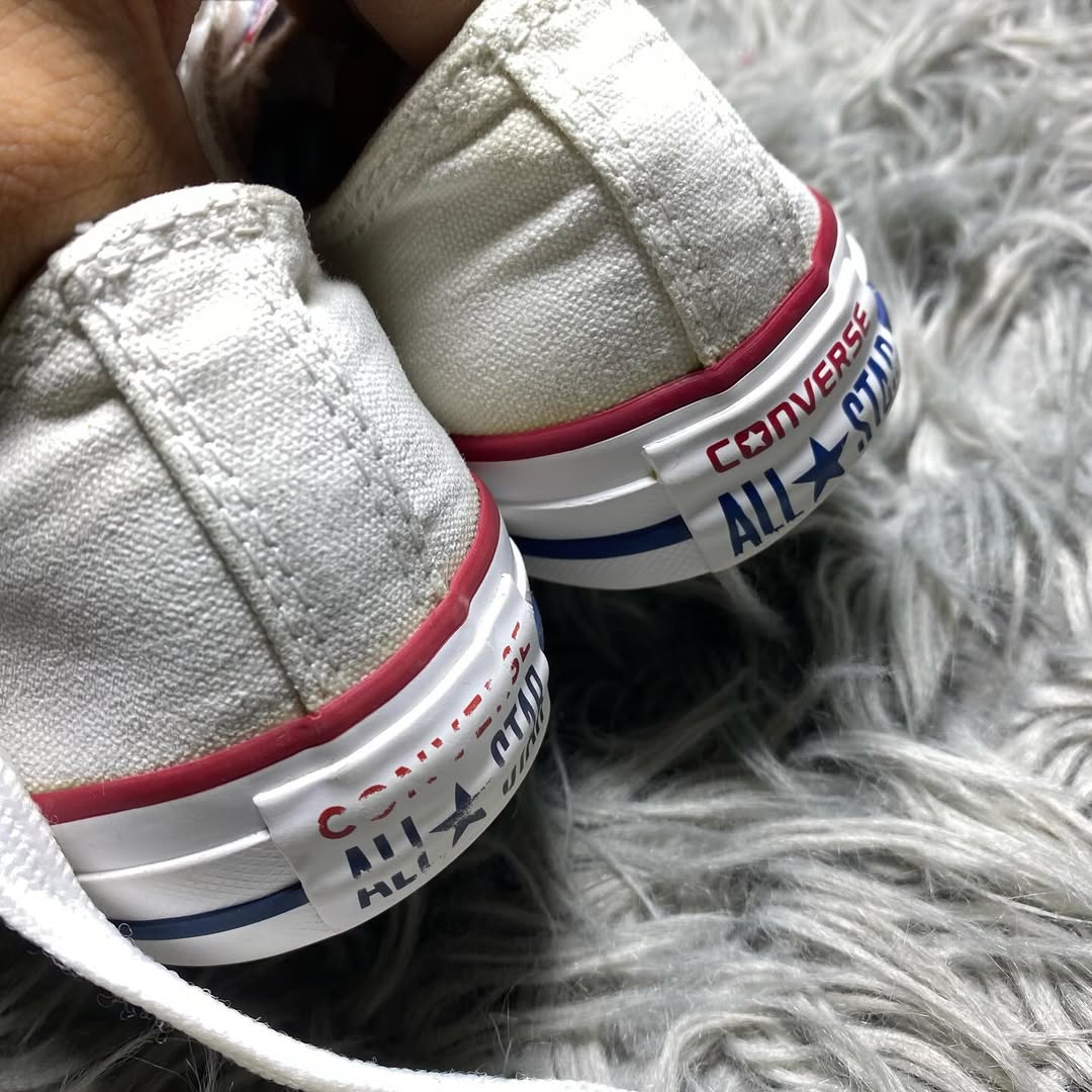 Converse Low Top (38)
