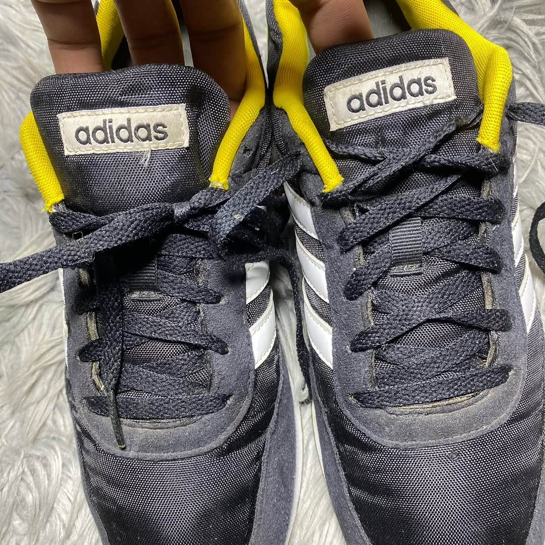 Adidas Shoes Size (44)