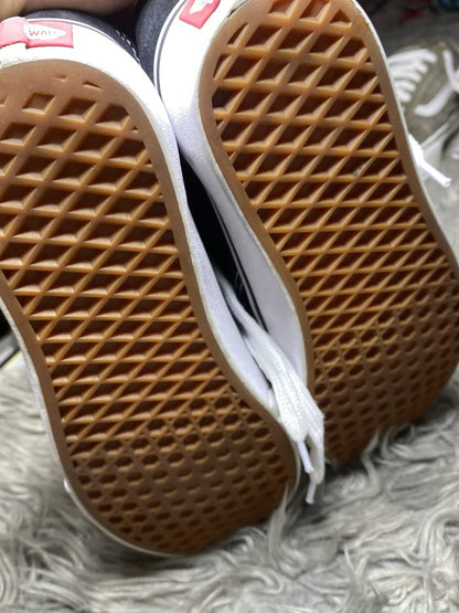Vans Low Top (40)