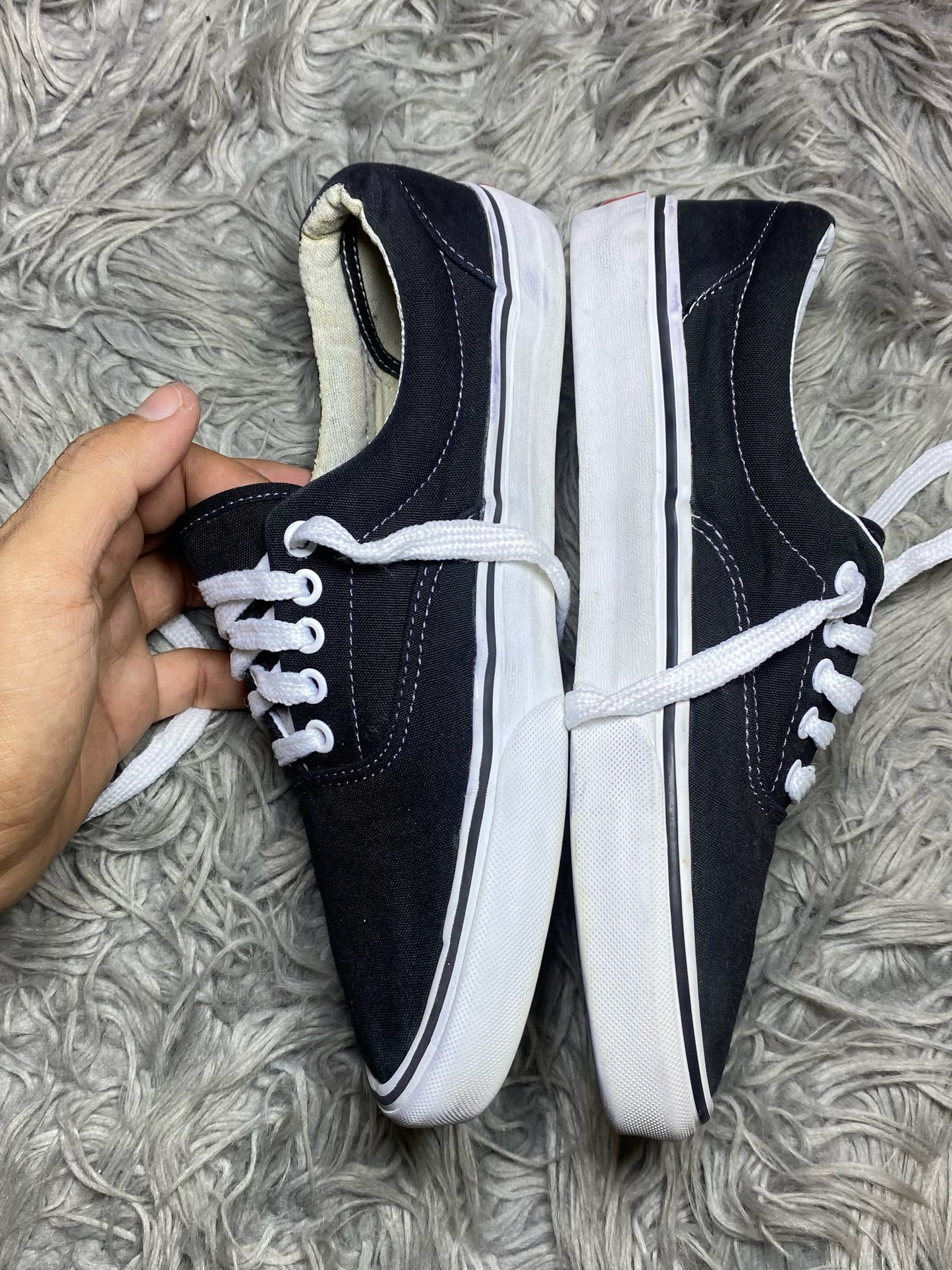 Vans Low Top (42)
