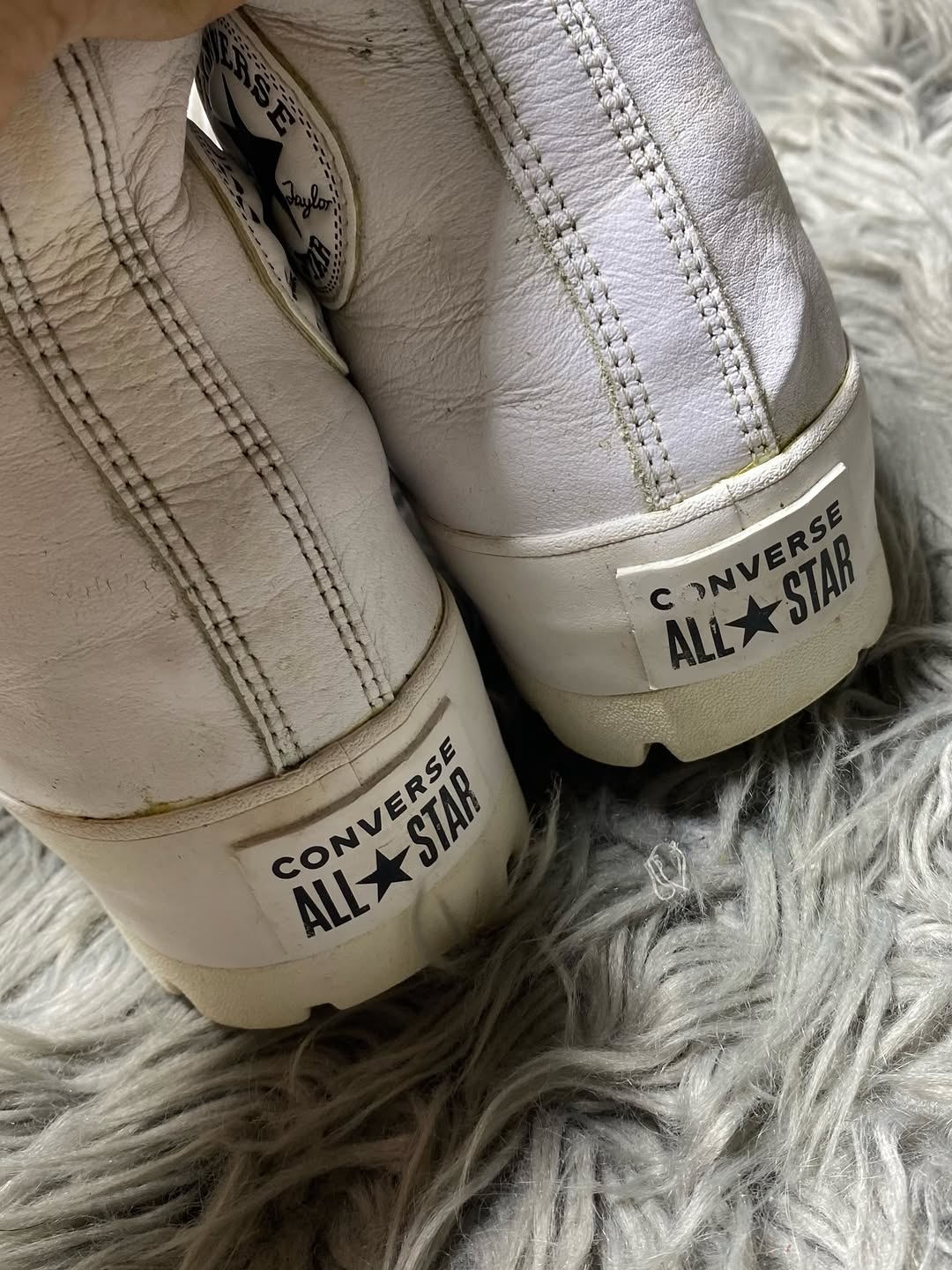 Converse High Top (Leather) (40)