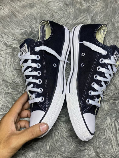 Converse Low Top (42)