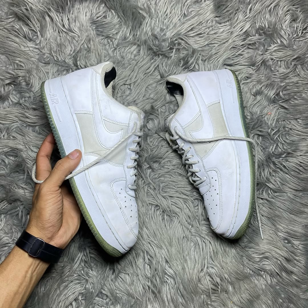 Nike Shoes Size (43)