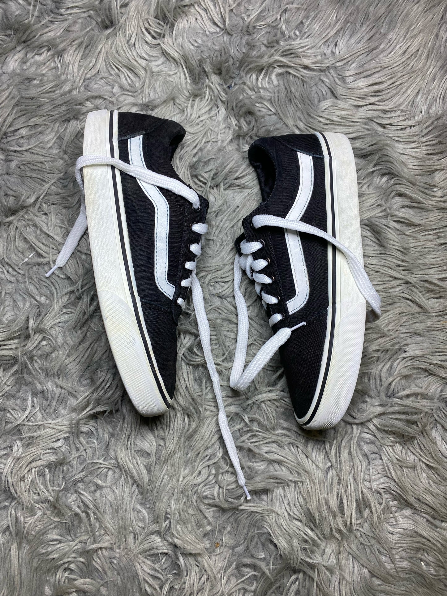 Vans Low Top (40)