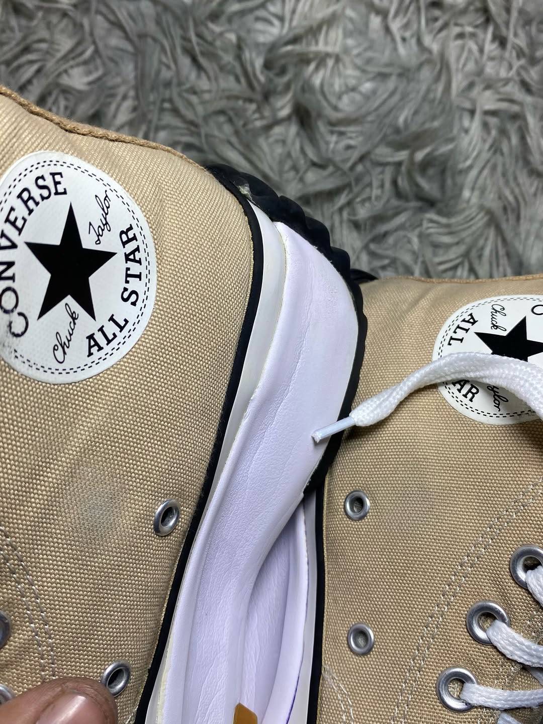 Converse High Top (39)