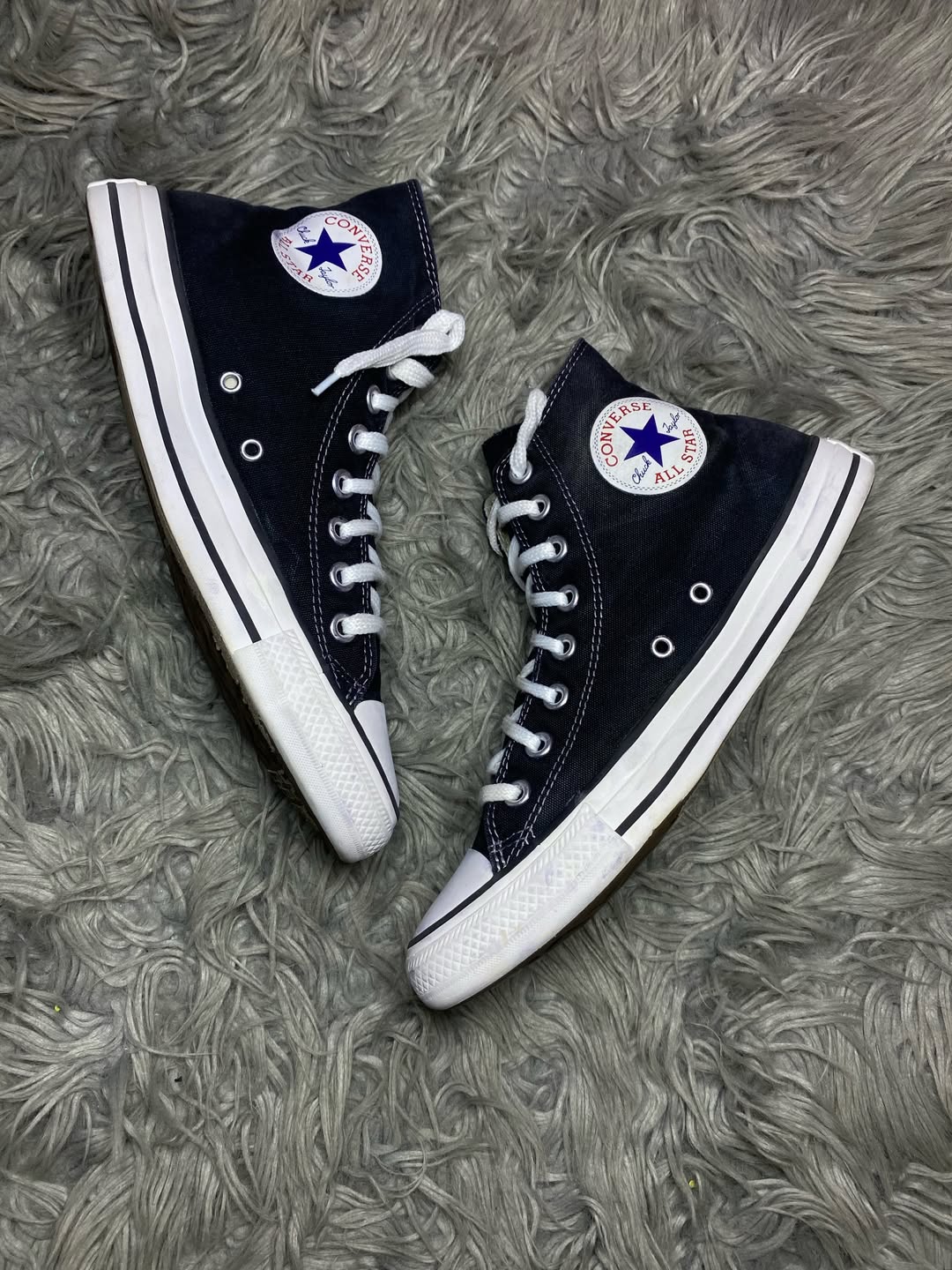 Converse High Top (41.5)