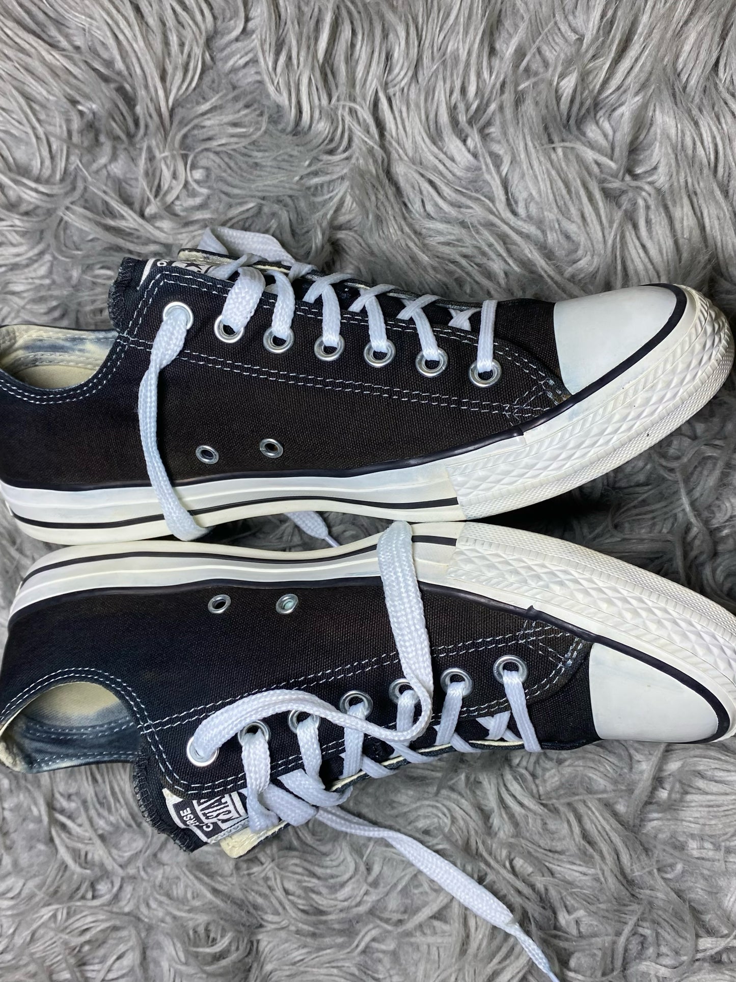 Converse Low Top (42.5)