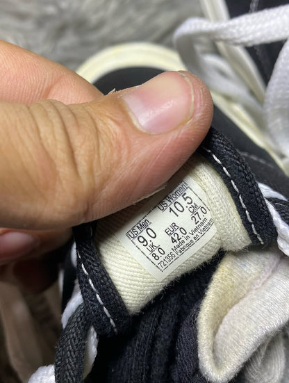 Vans Low Top (42)