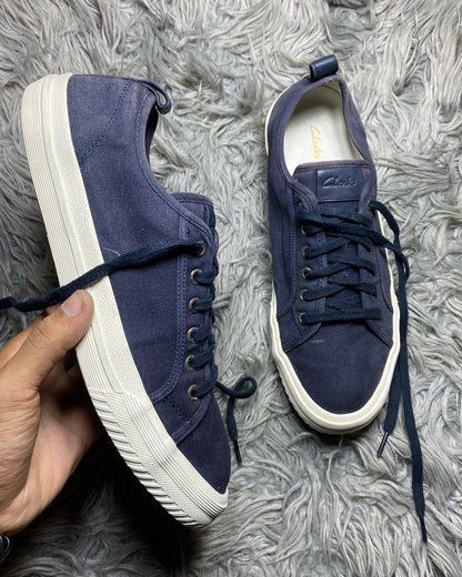 Clarks (44)