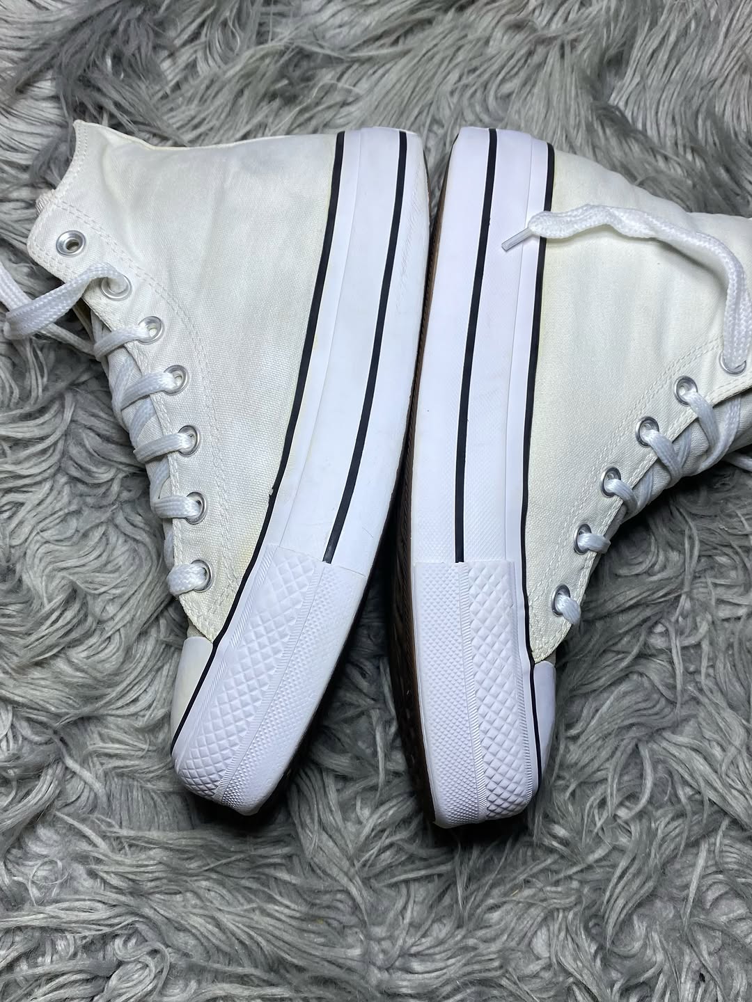 Converse High Top (39)