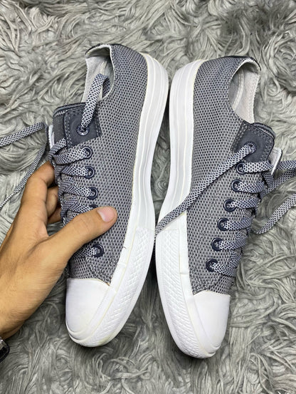 Converse Low Top (42)