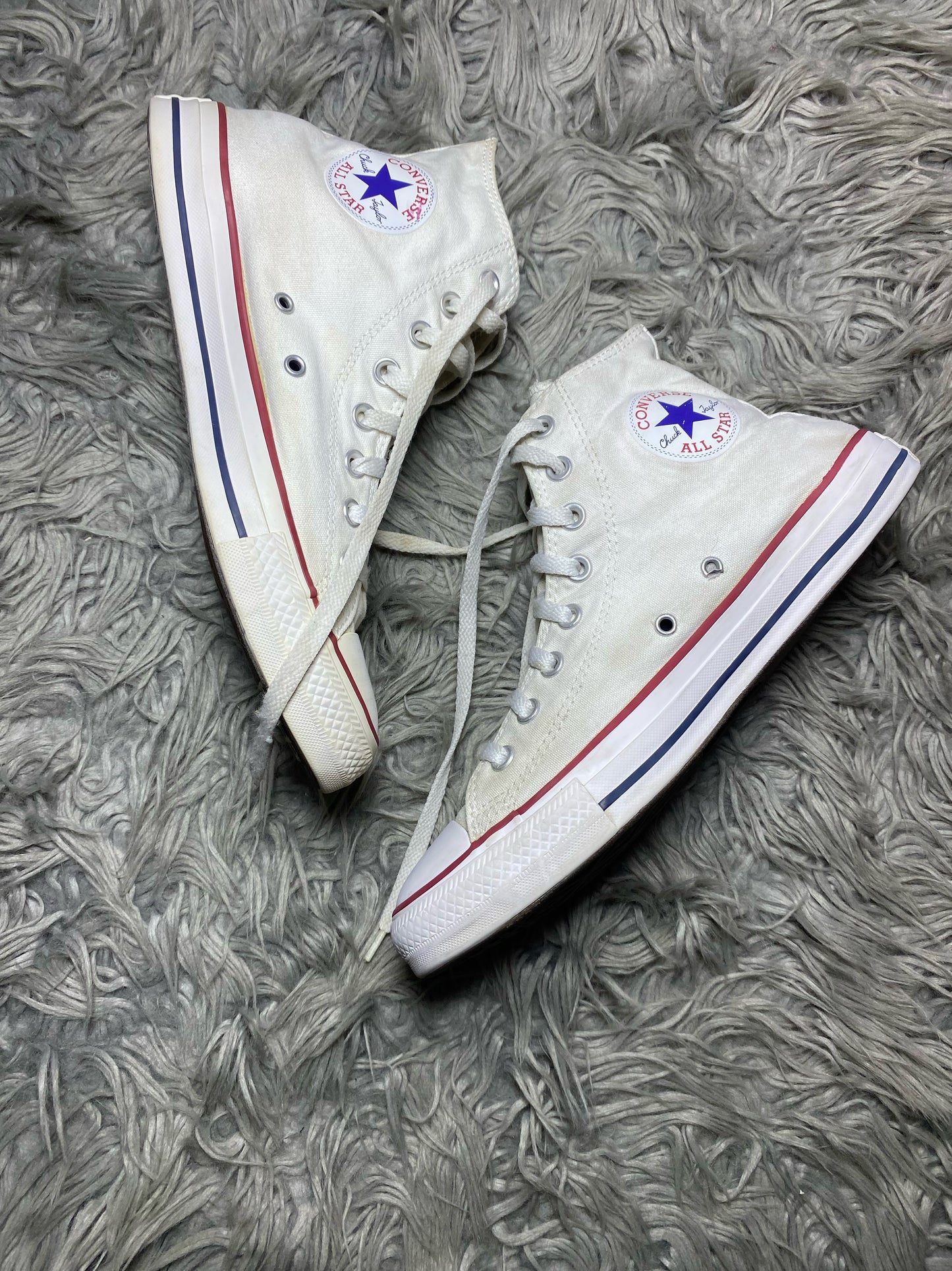 Converse High Top (42.5)