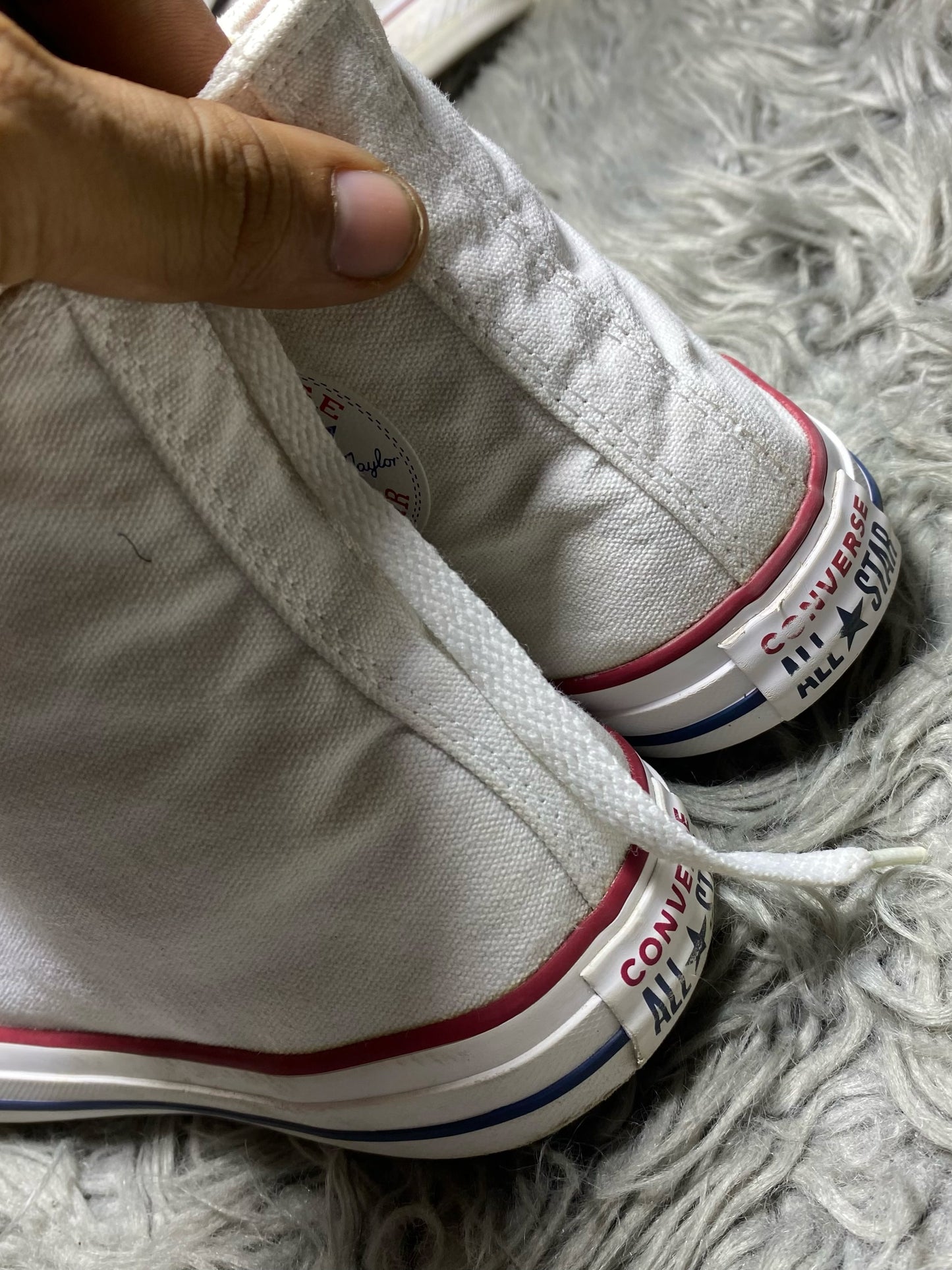 Converse High Top (41.5)