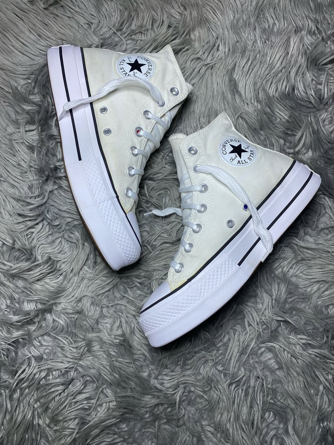 Converse High Top (39.5)