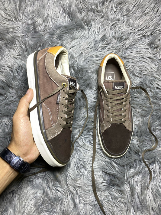 Vans Low Top (40.5)