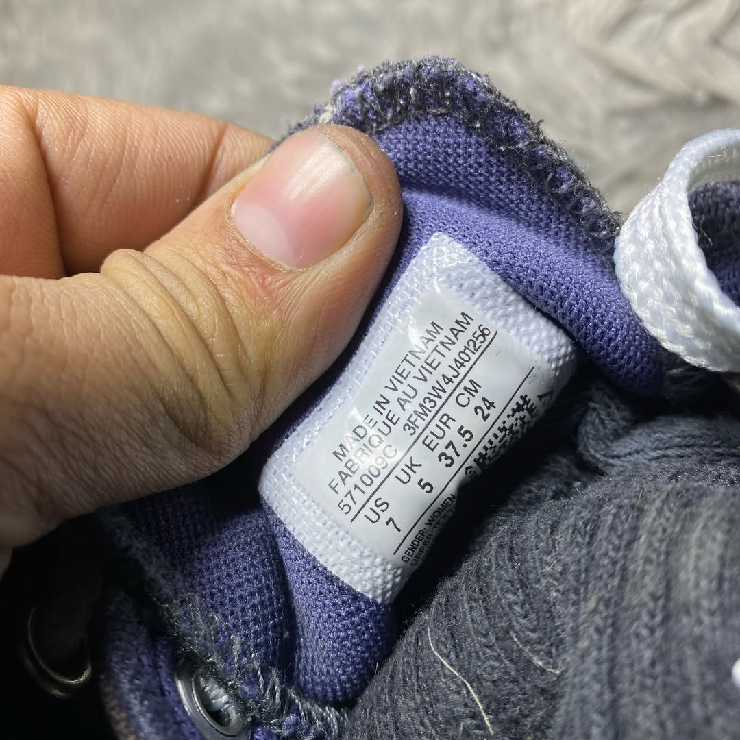 Converse High Top (37.5)
