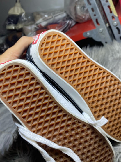 Vans Low Top (40.5)