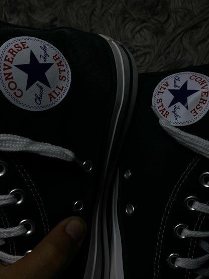 Converse High Top (41.5)
