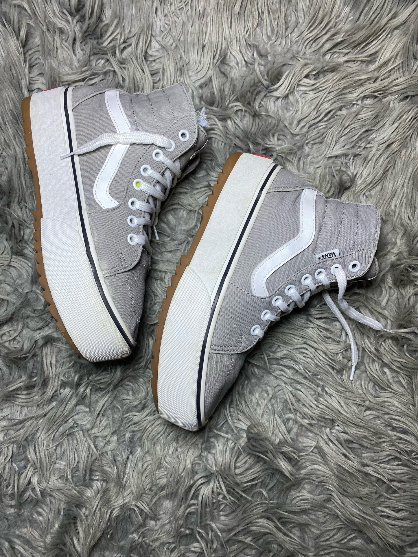 Vans High Top (38)