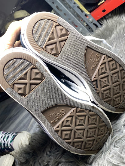 Converse Low Top (42.5)