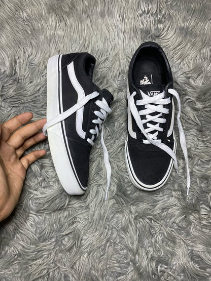 Vans Low Top (40.5)